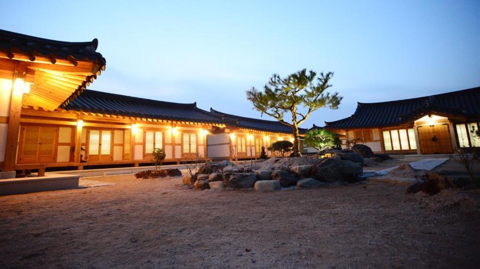 Hanok 1St Street Kjongdzsu Kültér fotó